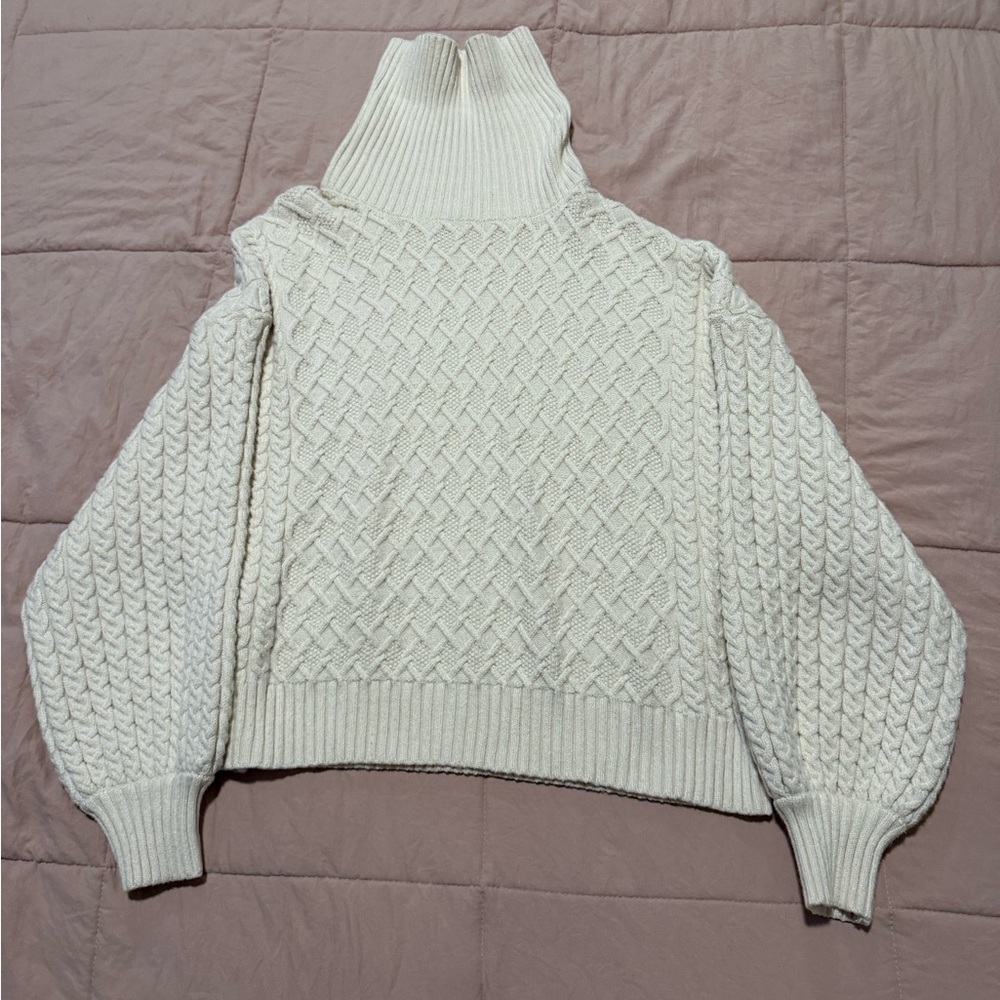 Tahari Ivory Cable Knit Turtleneck Sweater